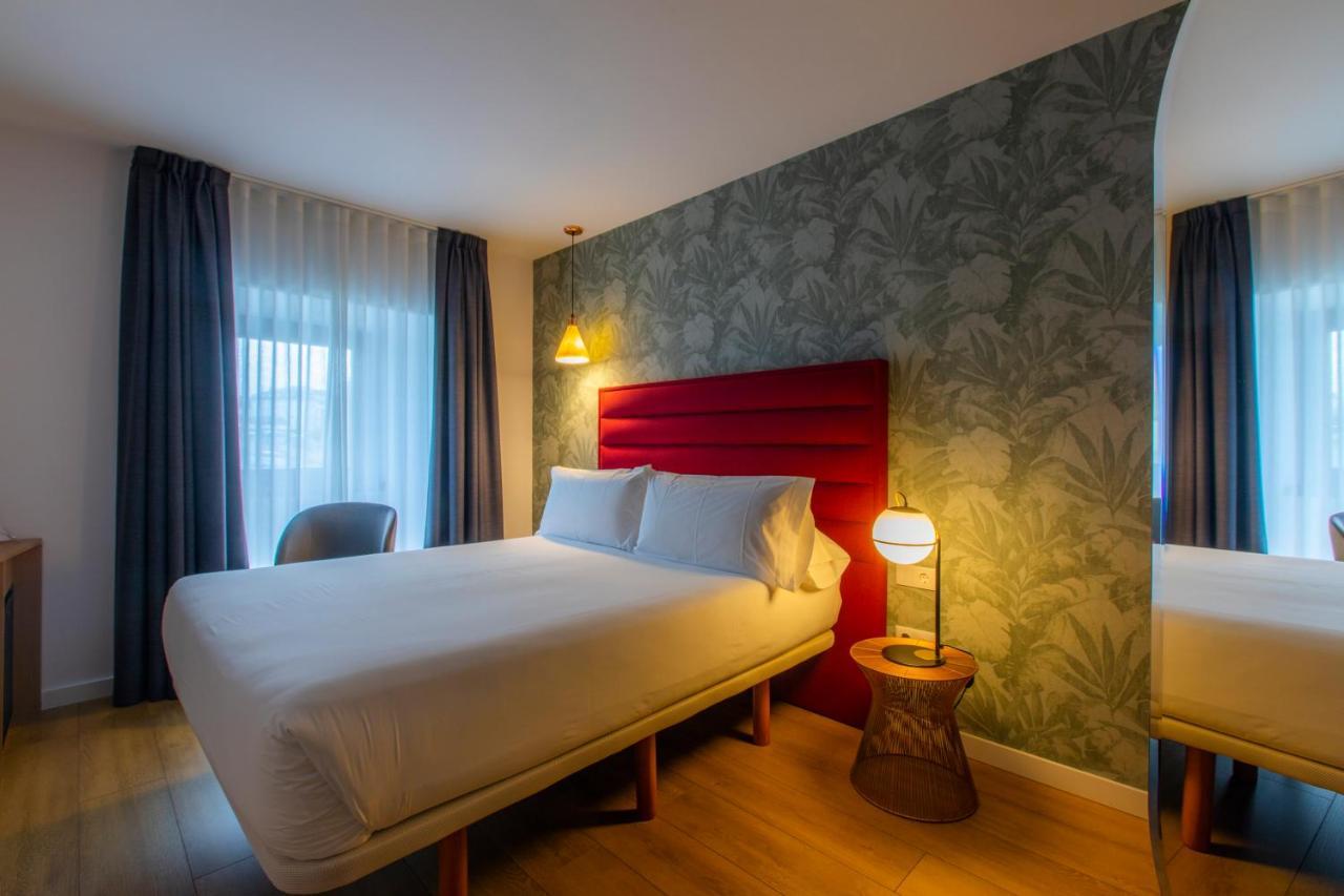 Hotel Javier Montero Ribadeo Exteriör bild